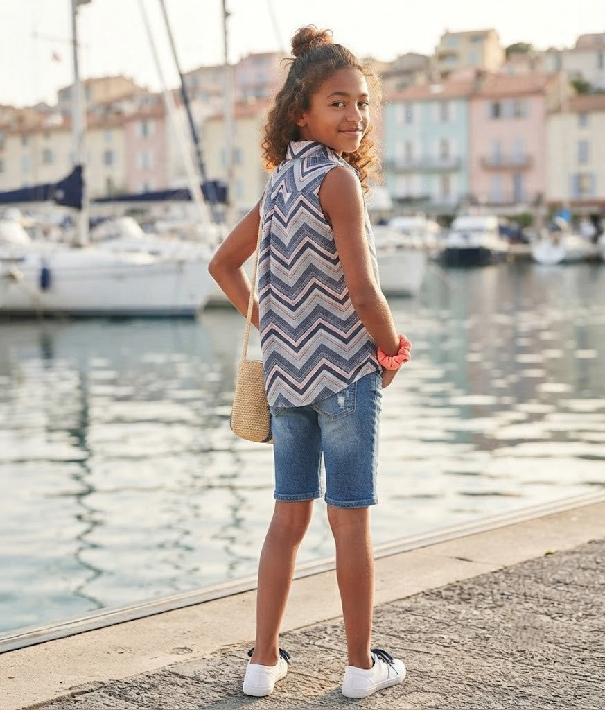Pre-Loved Girls' Chevron Print High-Low Blouse – Size 10-11 Years