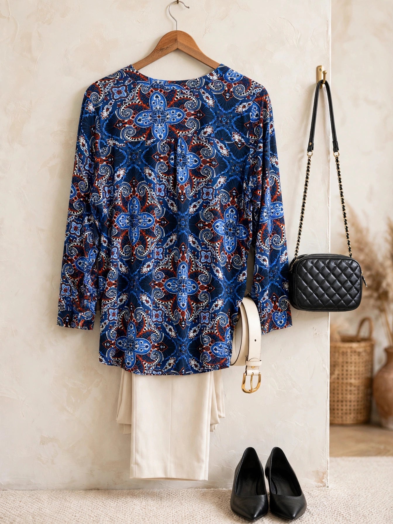 Miladys Blue Medallion Paisley Long Sleeve Blouse - Size Large