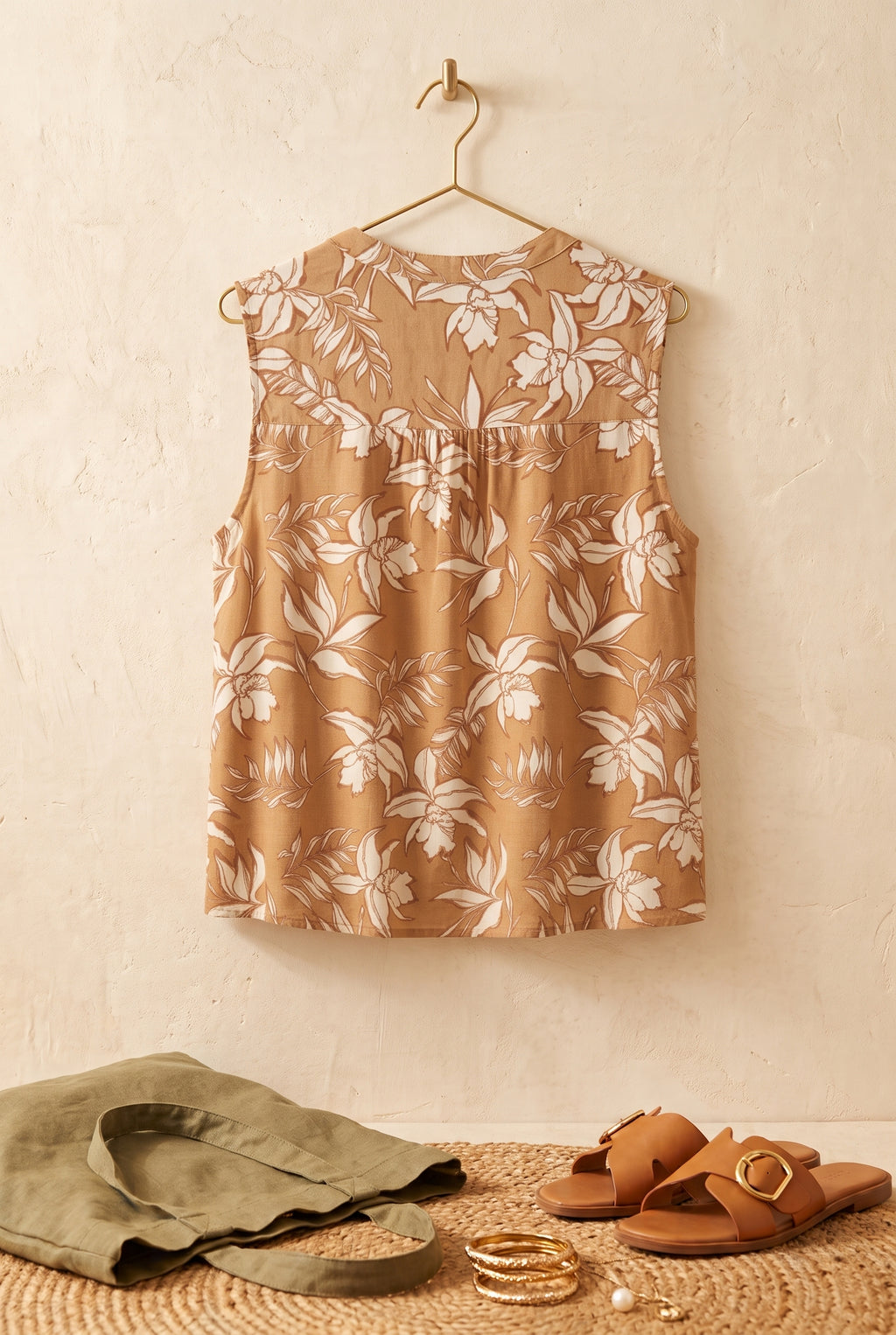 Tango Floral Sleeveless Tie-Front Blouse in Warm Tan – Size 36