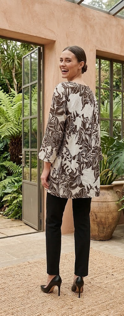 Woolworths Modern Botanical Print Tunic – Size 24