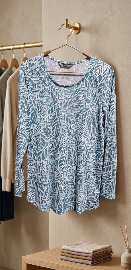 Milady’s Leaf Print Long-Sleeve Blouse – Size Small