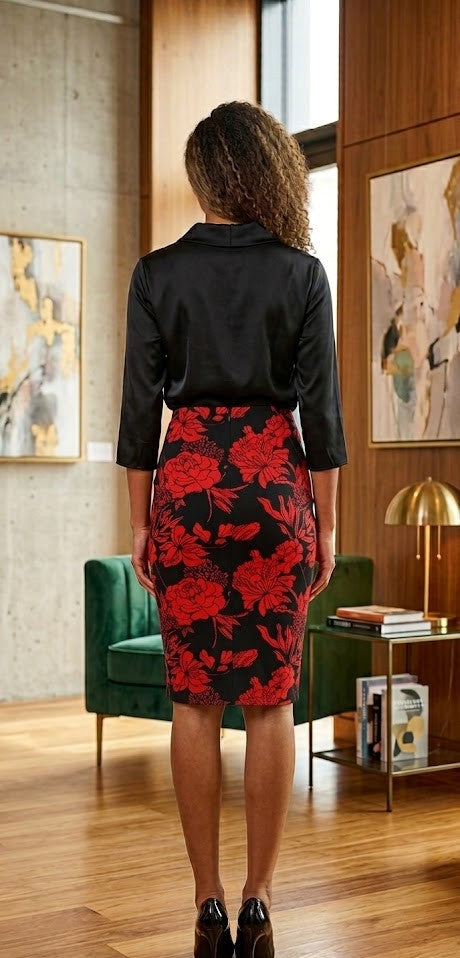 Massumi Collection Classic Stretch Skirt - Size 10/34