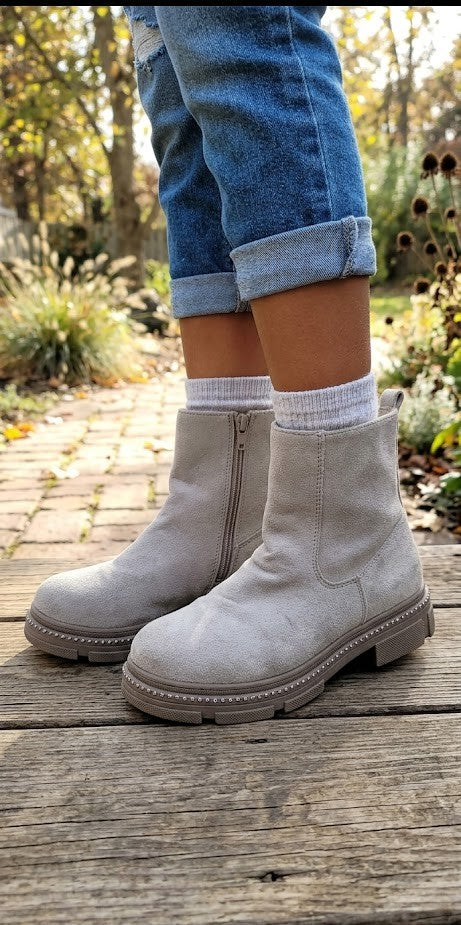 Mr Price Girls Suede-Look Ankle Boots - Grey/Taupe (Size 13 / 32)