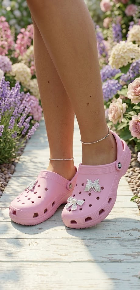 Unreal Ladies' Sparkle Butterfly Clogs - Pink (Size 3)