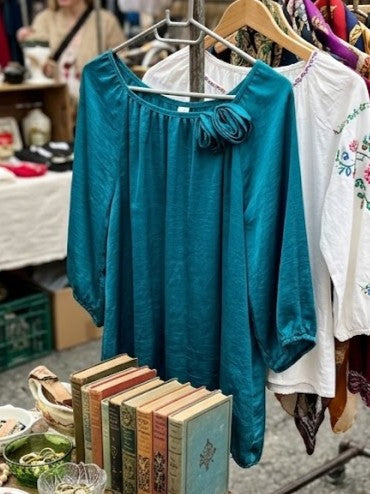 Teal Elegance: Vintage-Inspired Floral Detail Blouse