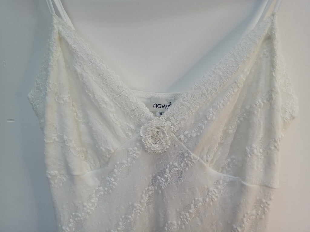 Ladies Sleeveless Dress
